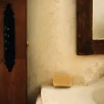 Krasospito 1850 - A Corfiot Wine House Reborn 度假居 莱夫基米