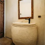Krasospito 1850 - A Corfiot Wine House Reborn * 莱夫基米