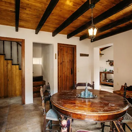 Krasospito 1850 - A Corfiot Wine House Reborn Case de vacanță Lefkimmi