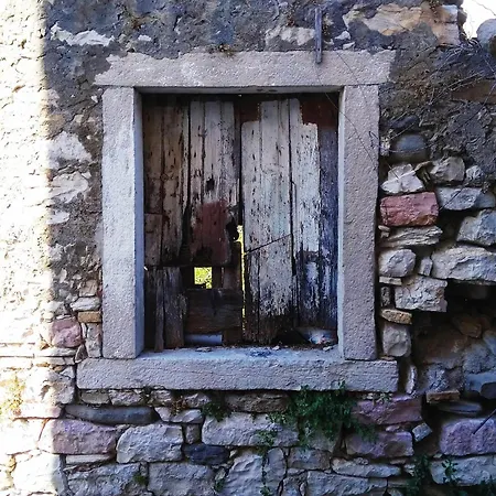 Vakantiehuis Krasospito - The History Of The Ruins