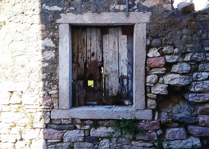 Case de vacanță Krasospito 1850 - A Corfiot Wine House Reborn