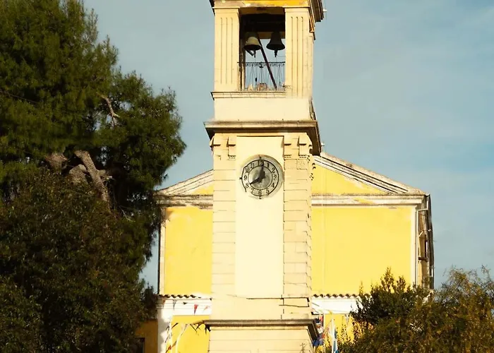 Case de vacanță Krasospito 1850 - A Corfiot Wine House Reborn